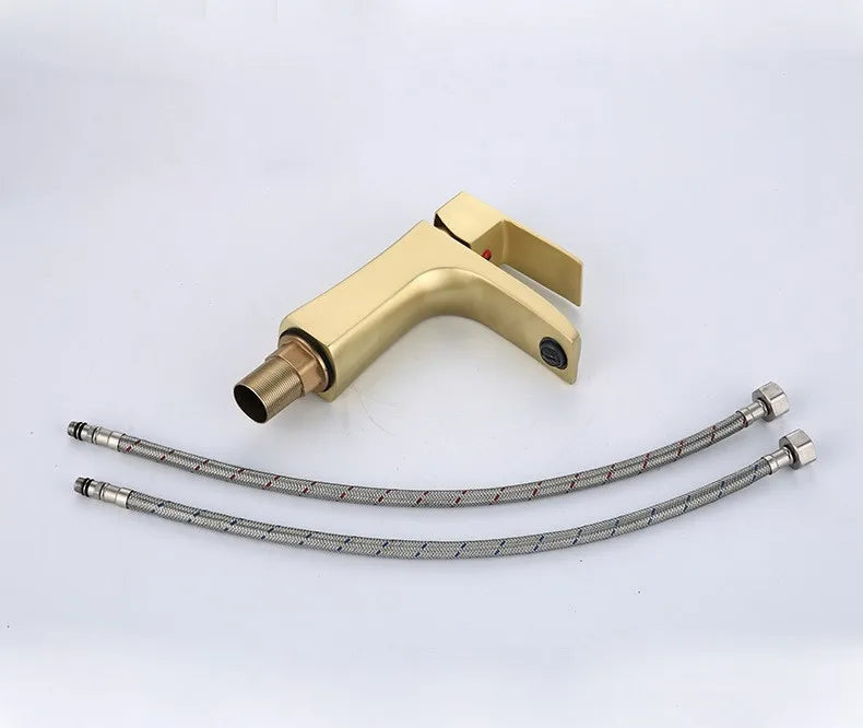 Modern Single-Hole Deck Mounted Brass Lavatory Brushed Gold Wash Basin Hot Cold Mixer Taps Single Handle Ceramic Valve Core