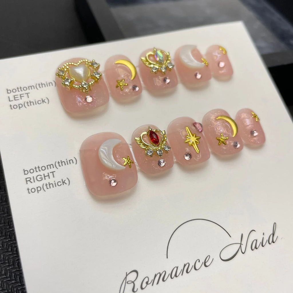 Handmade Press On Nails Golden Star Moon Decoration Short Square Round Charming Diamond False Nails Wearable Pink Fake Nails Art