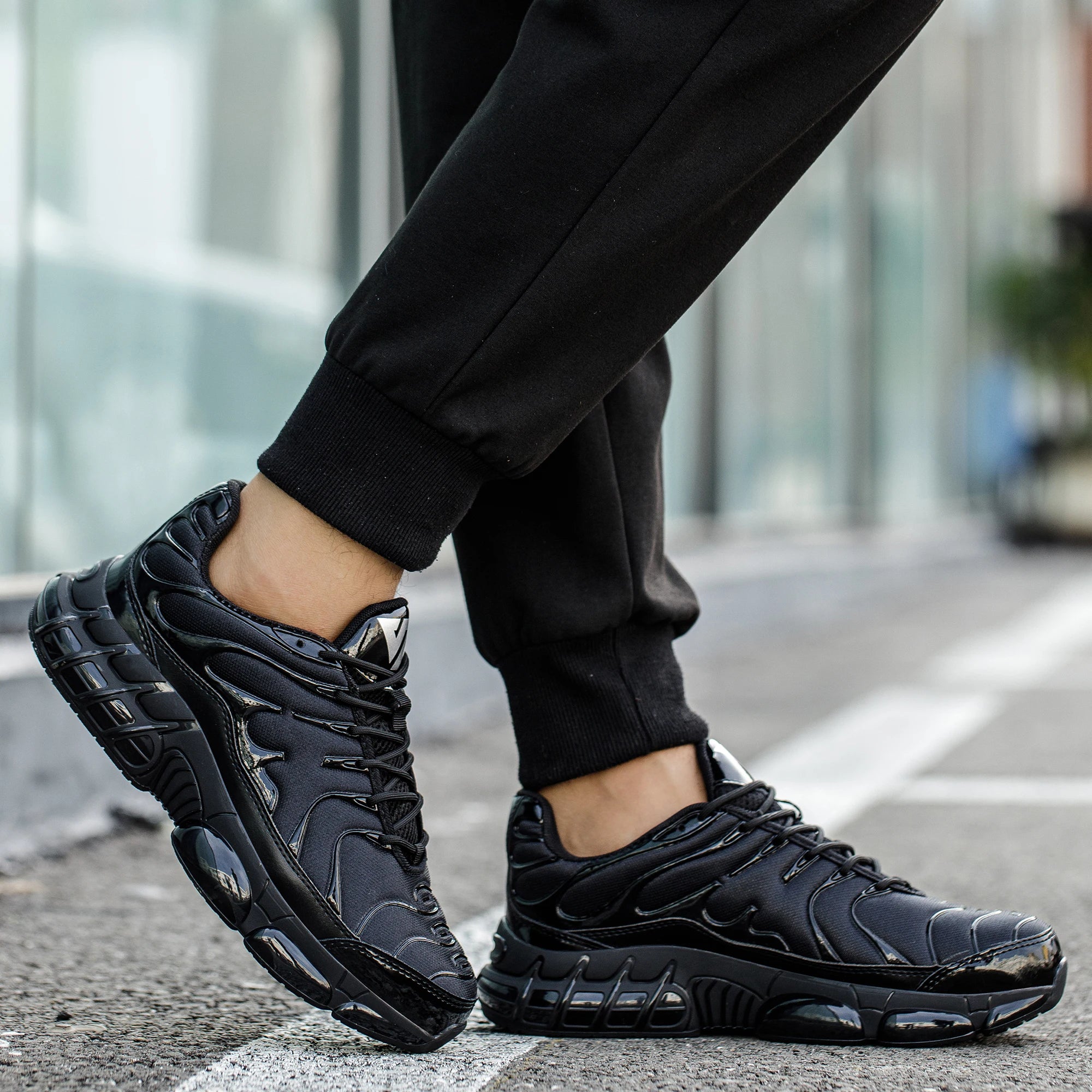 Mens Steel Toe Work Shoes Low Top Adjustable Comfortable Safety Shoes Slip Resistant Work Sneakers Anti-Puncture Anti-smash